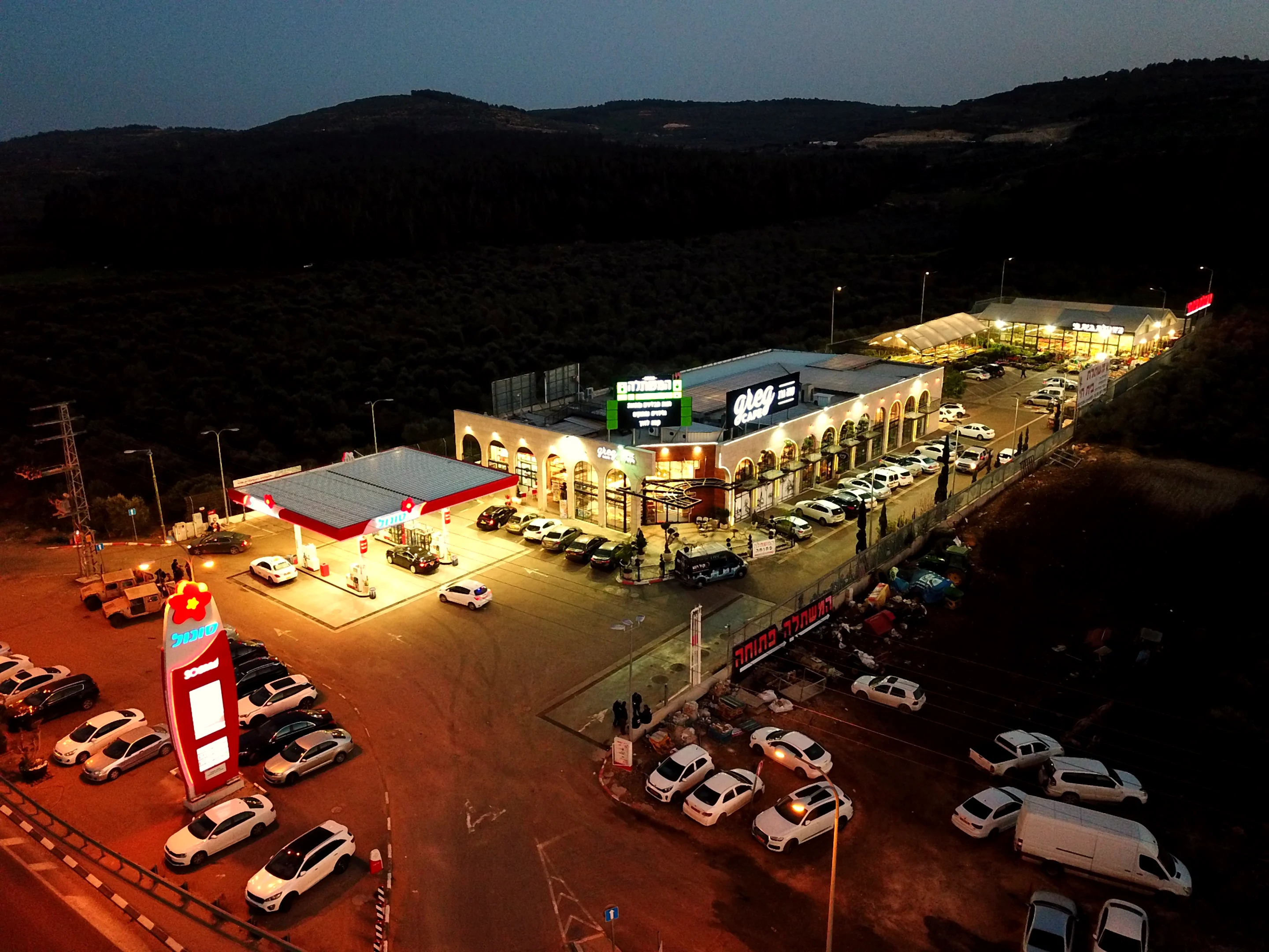 מתחם הגליל — מבט אווירי בלילה